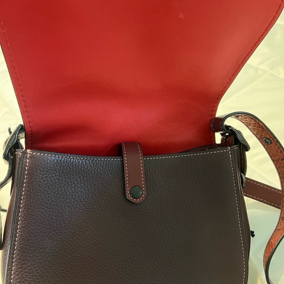 Coach Crossbody Bag - Picture 7 of 8